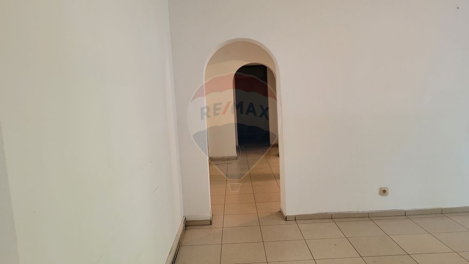 Apartment 4 rooms ground floor / Drumul Taberei 29