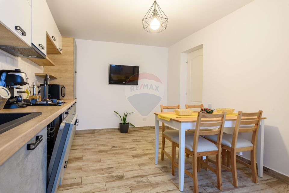 4 room House / Villa for sale, Exterior Est area