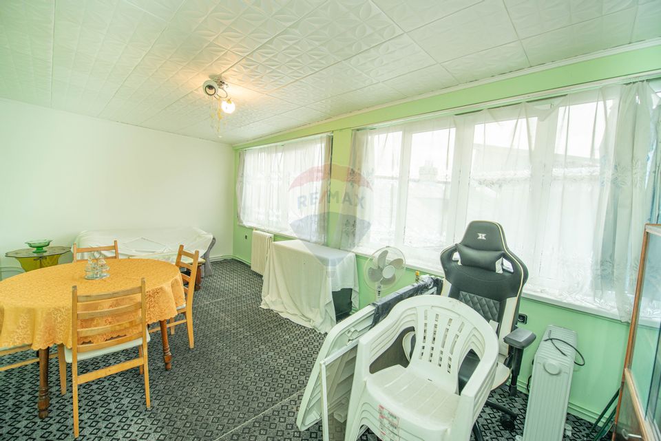 Apartament cu 4 camere 117 mp, de vanzare zona Ana Ipatescu, Ploiesti