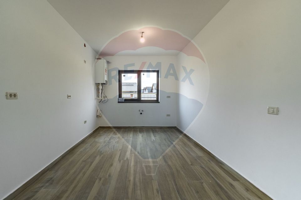 4 room House / Villa for sale