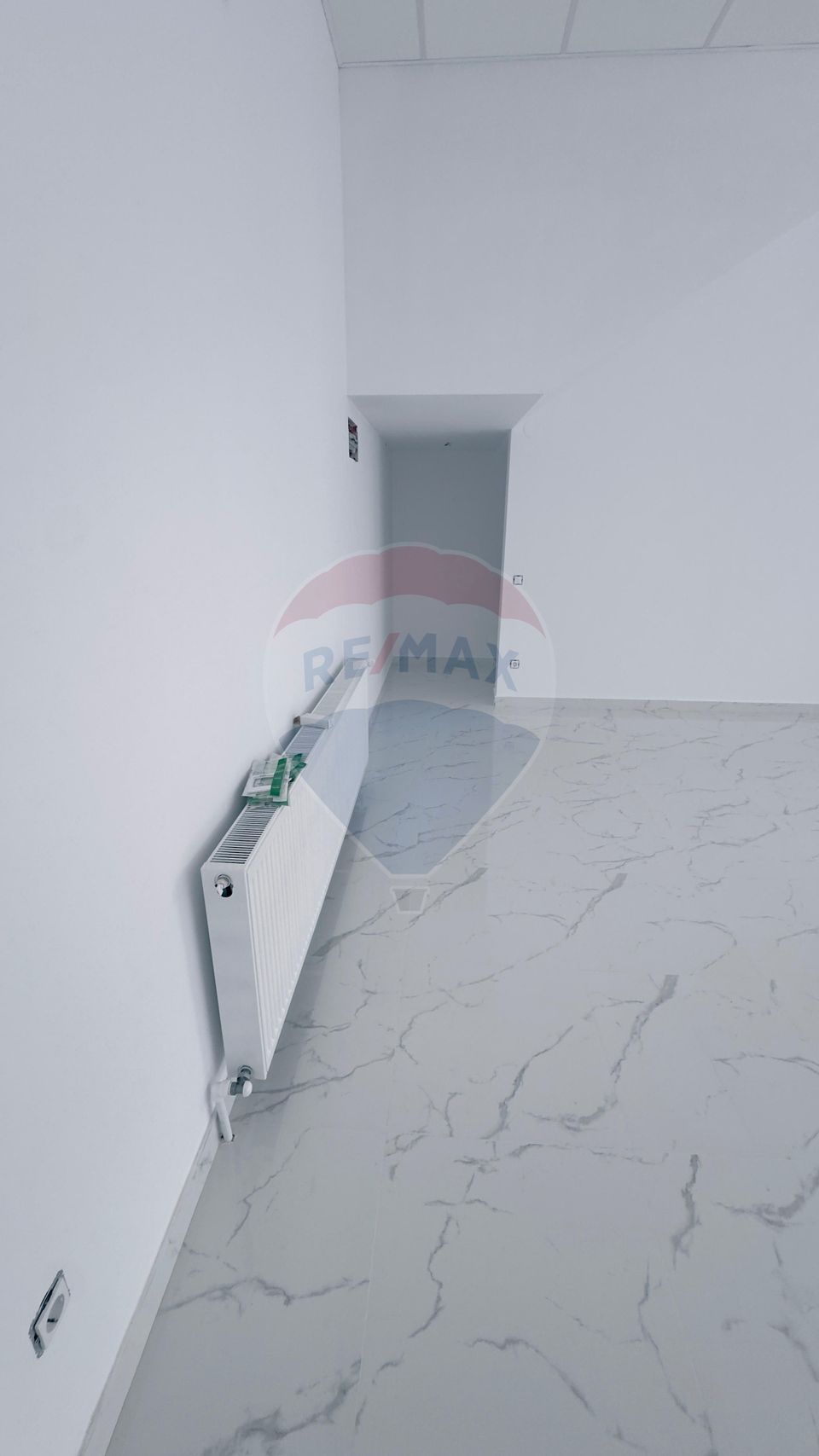 Proprietate premium în Filiași, locuință de lux cu spații comerciale