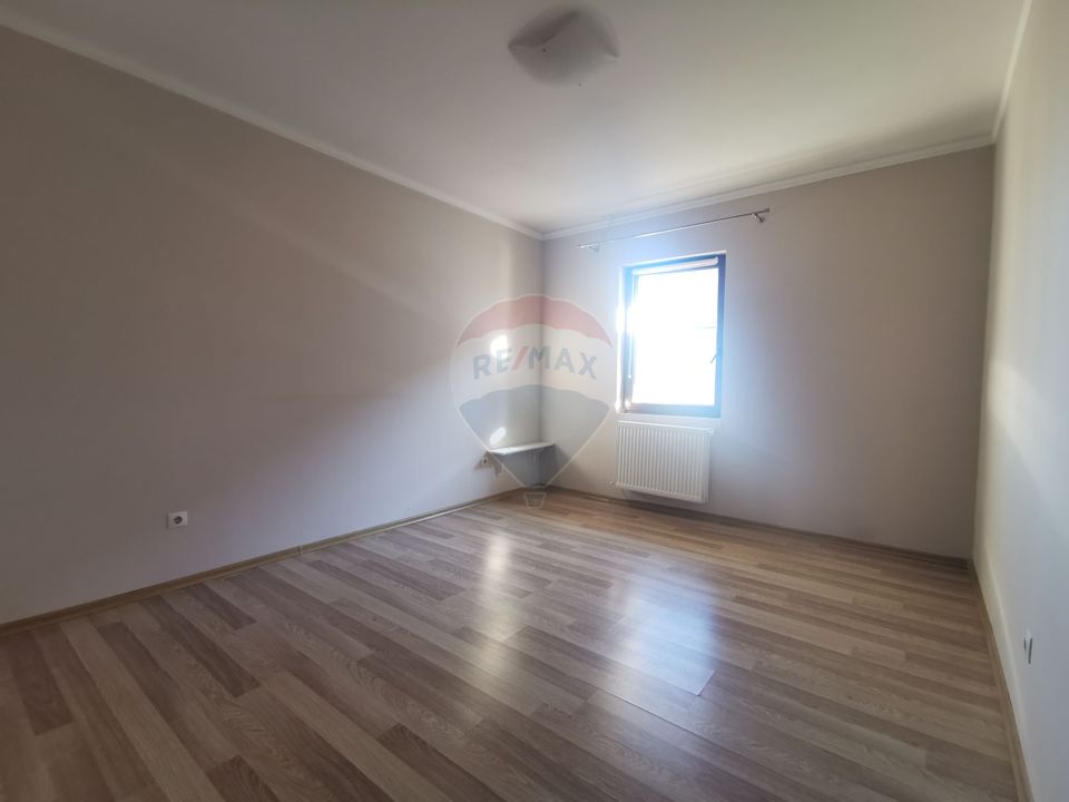 5 room House / Villa for rent, Europa area