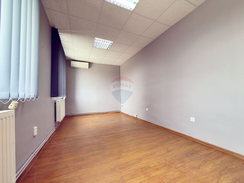 Spațiu industrial de vânzare în Aradul Nou / Arad