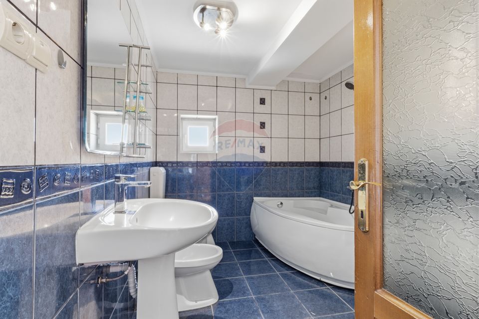 3 room Apartment for sale, Intim area