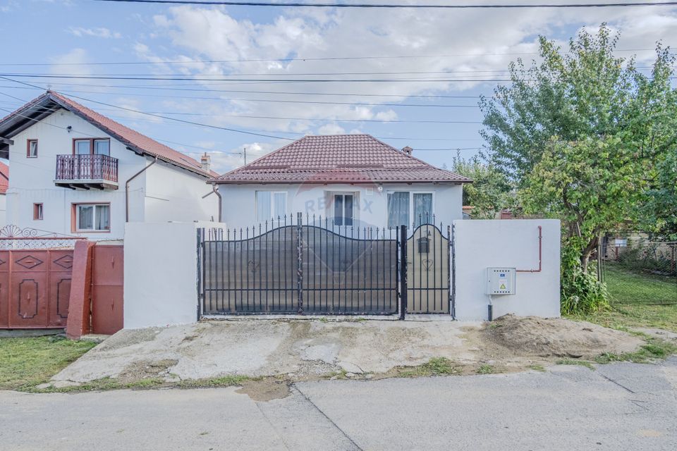 4 room House / Villa for sale