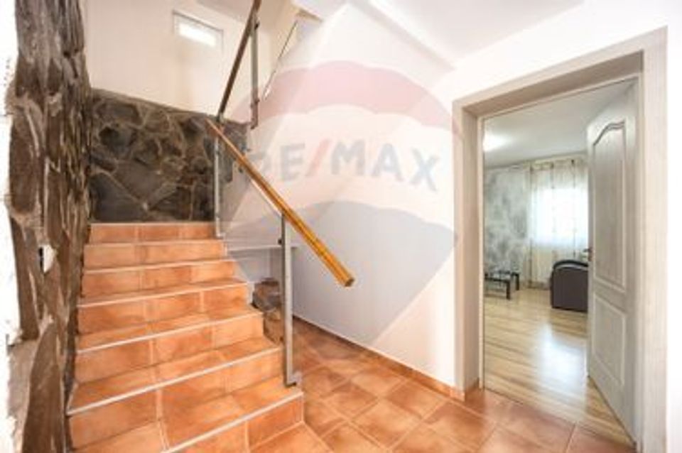 4 room House / Villa for sale