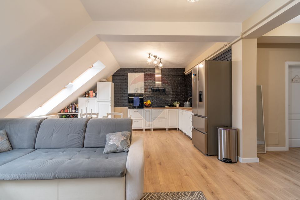 Apartament 3 camere de vanzare Bună Ziua str. Costache Negri Parcare