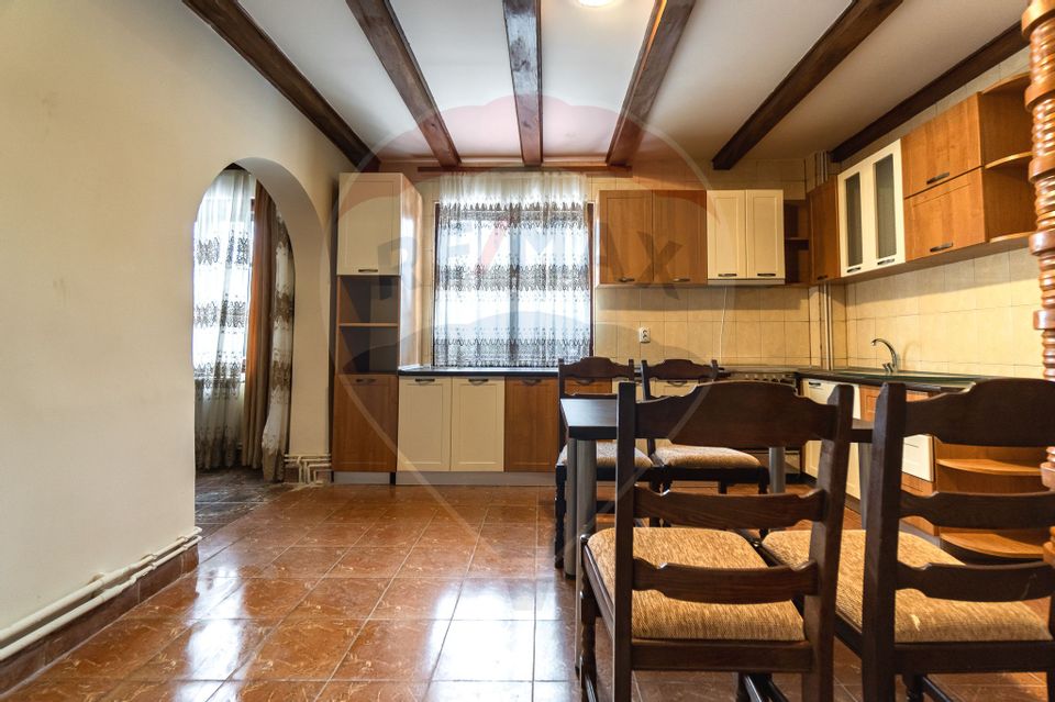 6 room House / Villa for sale, Sud area