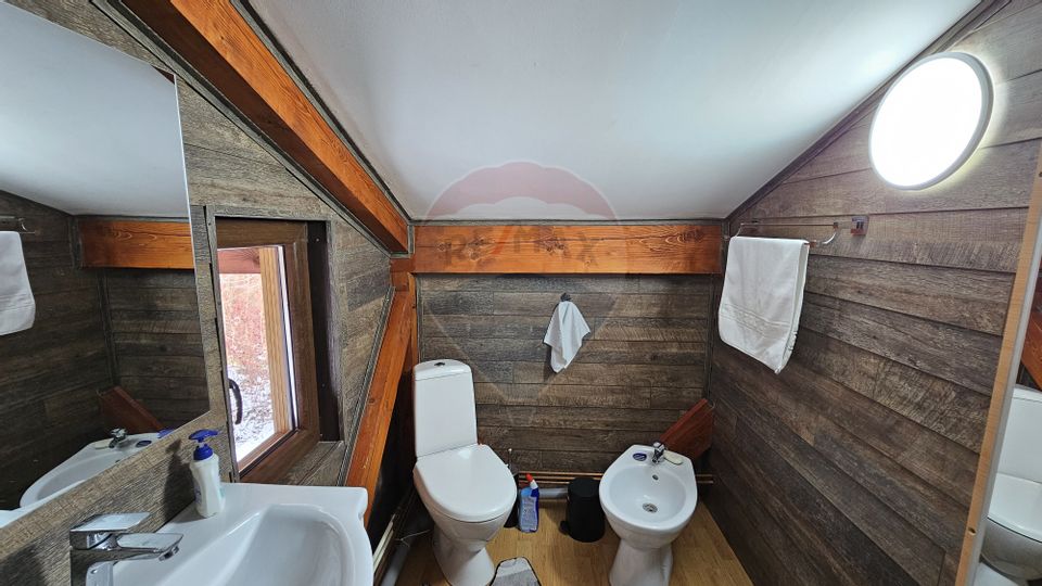 Vilă de lux cu 4 camere de vânzare în Câmpulung Moldovenesc, Suceava