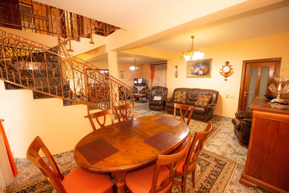 6 room House / Villa for sale, Central area