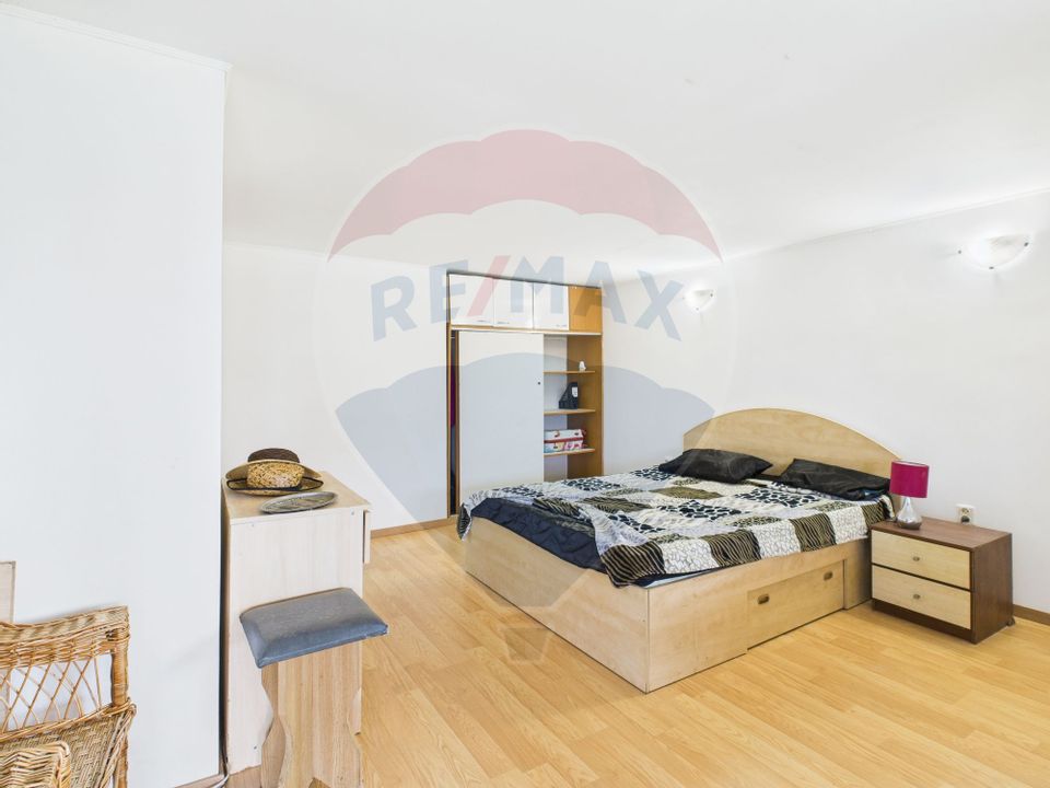 5 room House / Villa for sale