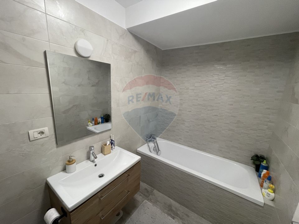 Vanzare Apartament 2 camere in zona Tunari