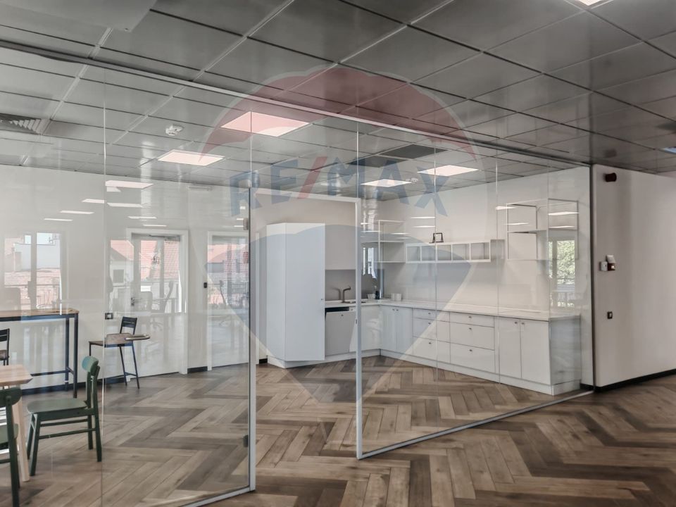 500sq.m Office Space for rent, Ultracentral area