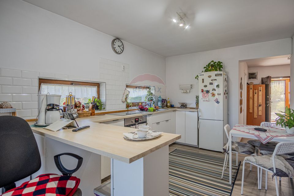 Casa de vanzare 7 camere | CURTE 953 mp | Colonia 1 Mai | COMISION 0 |