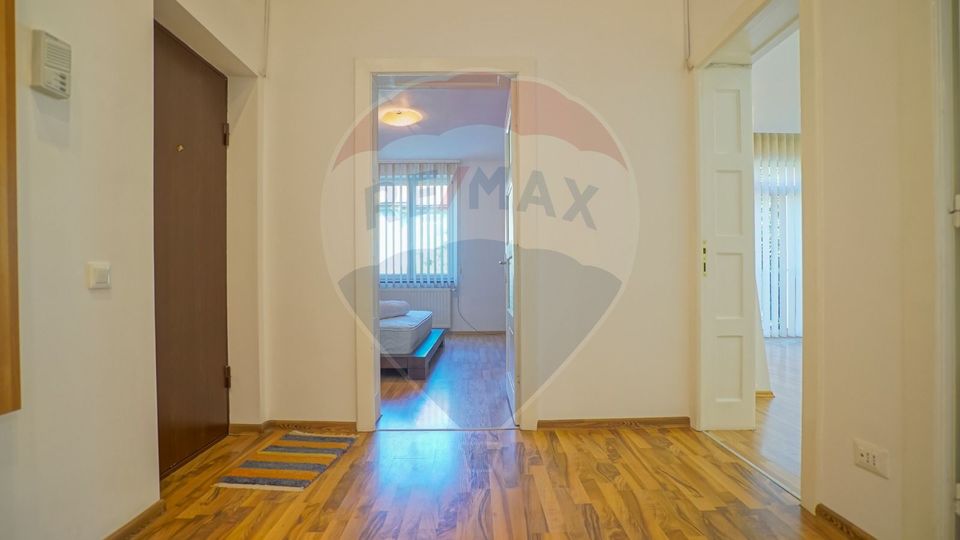 REZERVAT! Apartament 2 camere decomandat, spațios, Centrul Civic