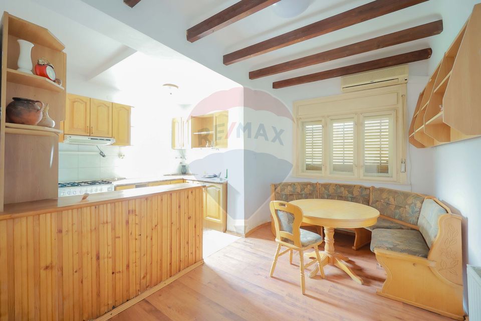 4 room House / Villa for sale, Central area