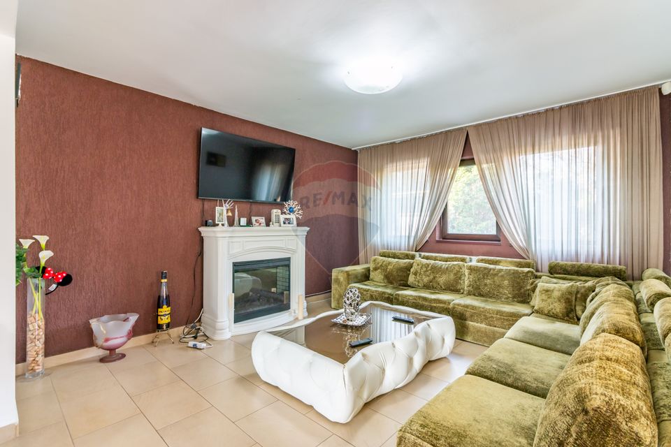 Villa with land 1000sqm Zorelelor Street / Snagov / LAC / Holiday home