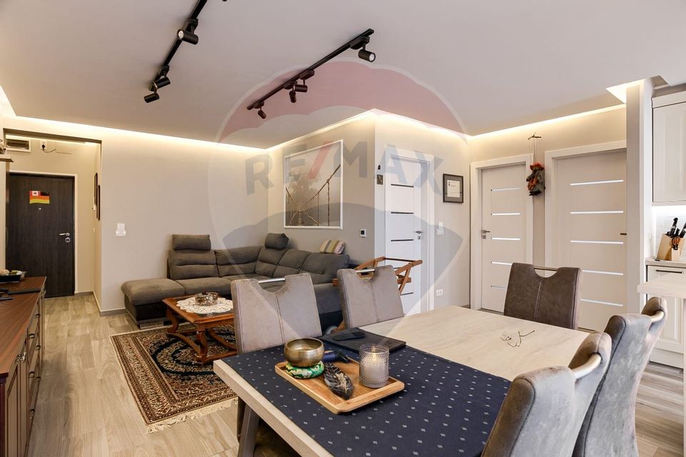 Apartament 3 camere si parcare Adora Park