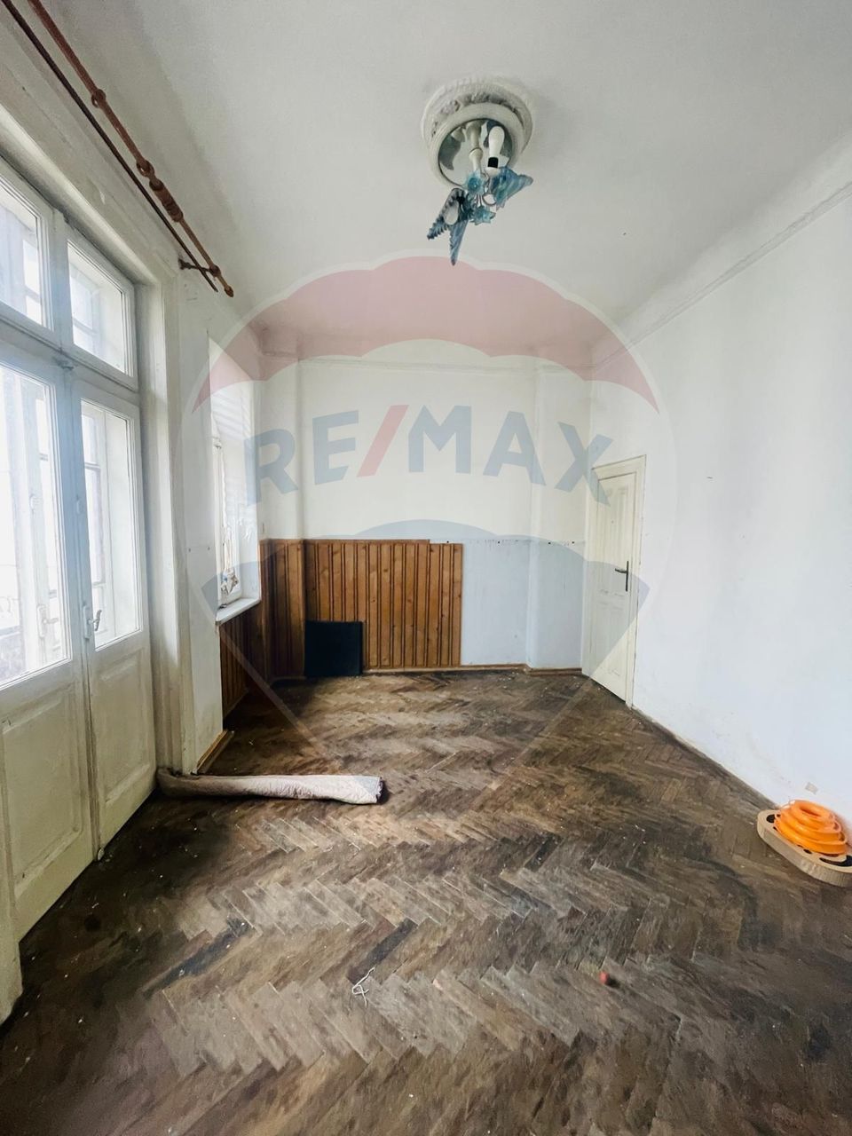 10 room House / Villa for sale, P-ta Unirii area