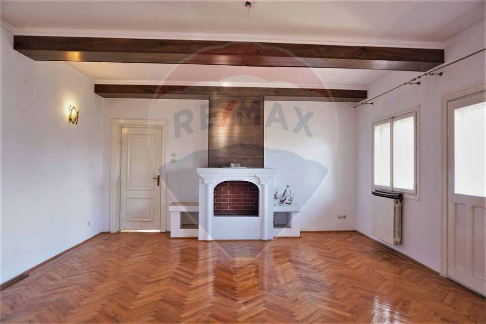 7 room House / Villa for sale, Bucurestii Noi area