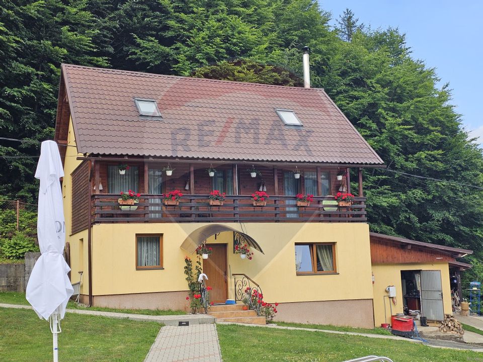 5 room Hotel / Pension for sale, Central area