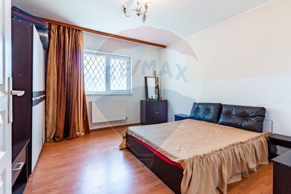 House / Villa with 7 rooms for sale in Giulesti area
