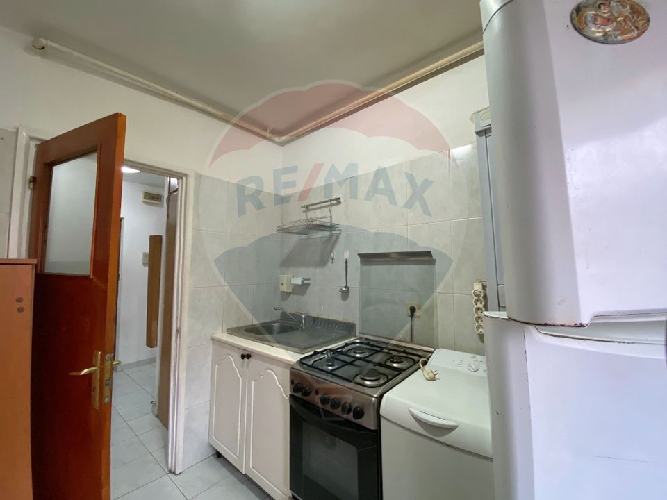 De inchiriat garsoniera în zona Vitan Mall