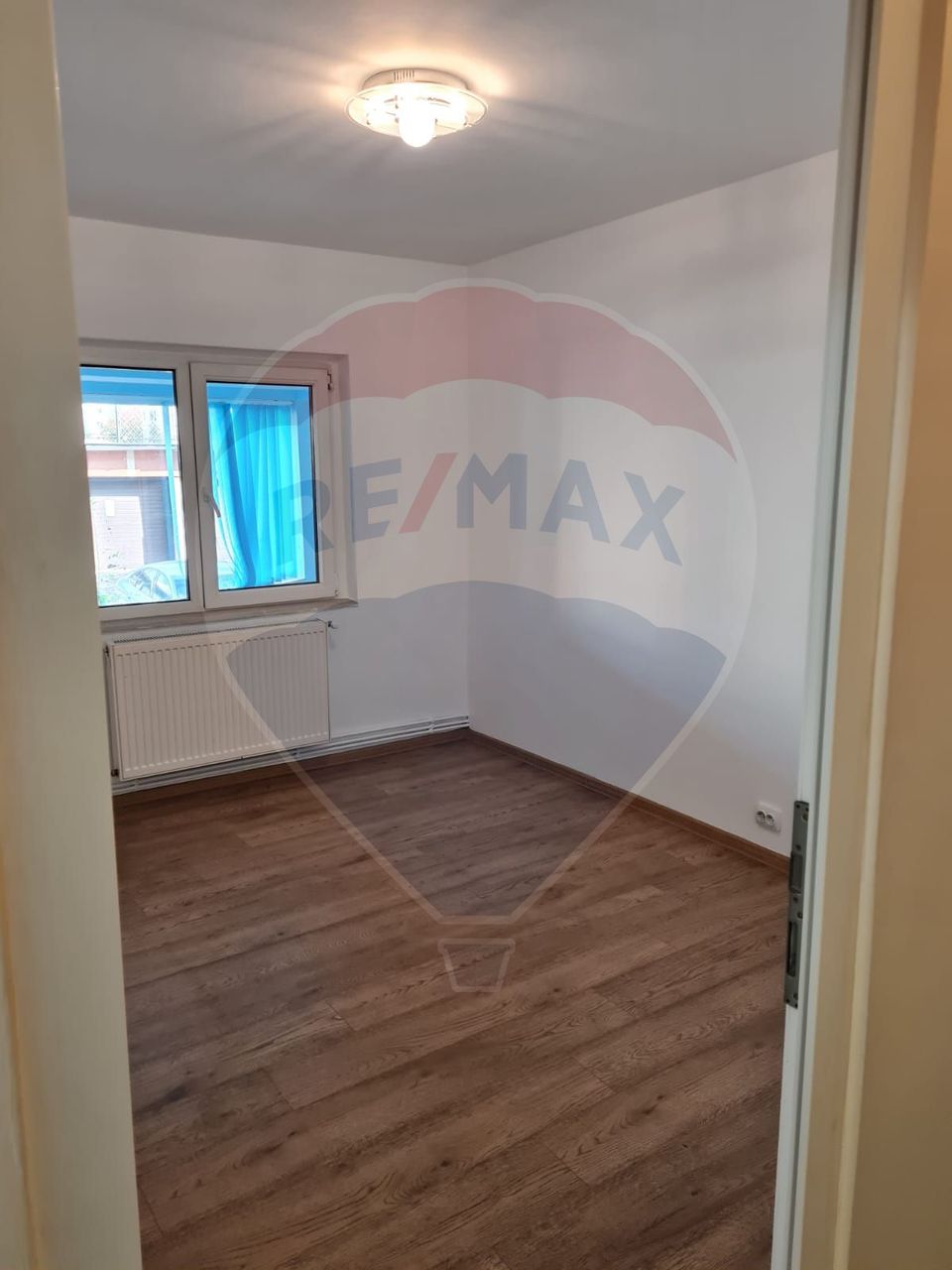 !Exclusivitate!Apartament 3 camere Petru Rares(zona buna)