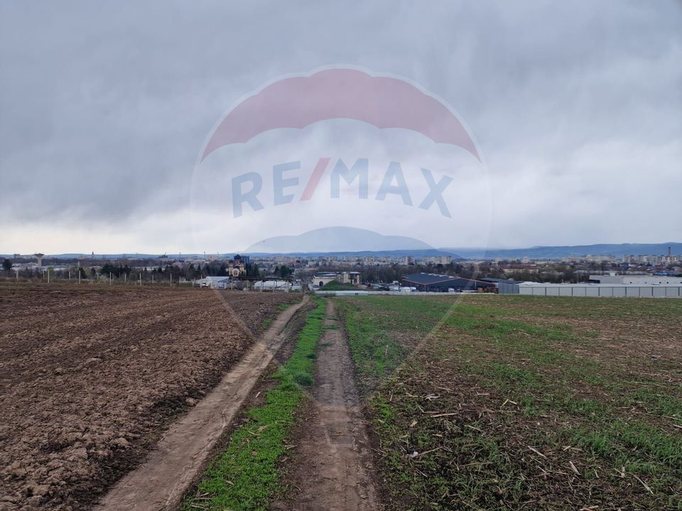 Teren 10,000mp Bacau / Strada Alexandru Safran