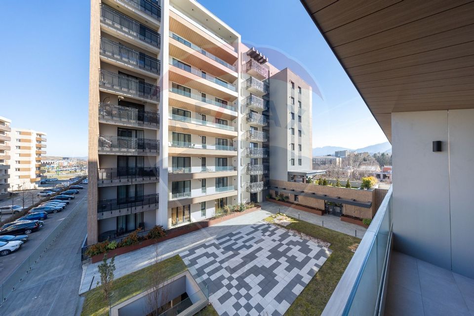 2 room Apartment for rent, Tractorul area