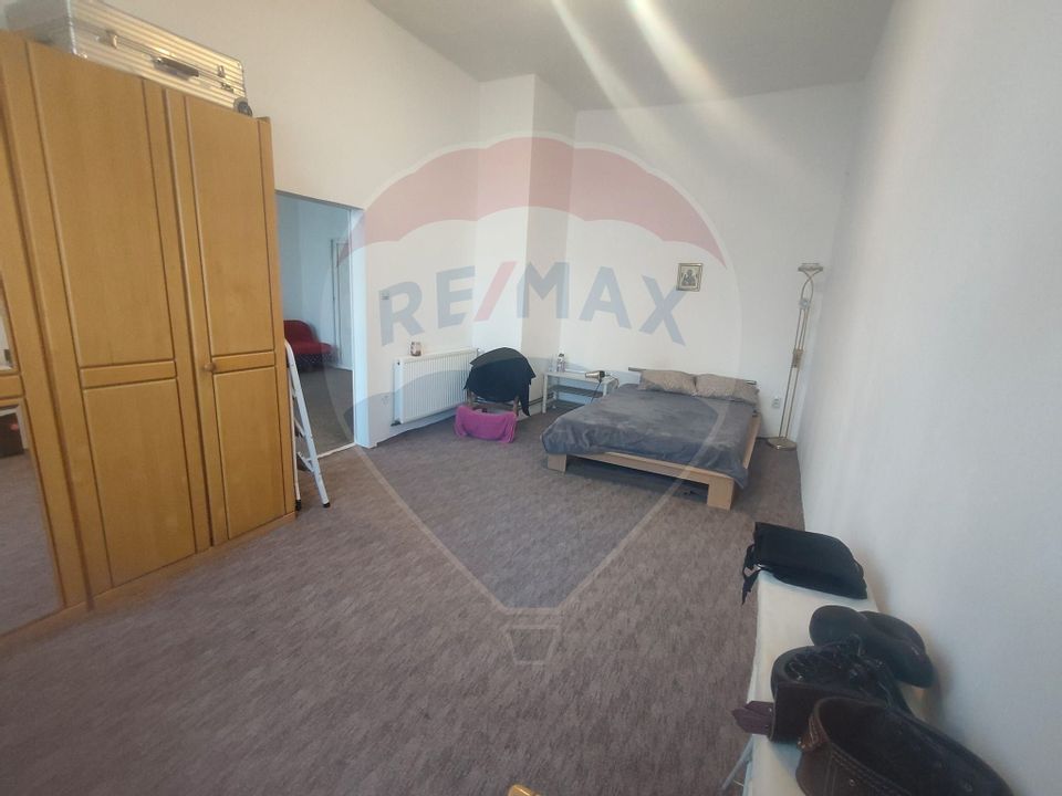 Apartament 2 camere + apartament cu 1 camera de vânzare ultracentral