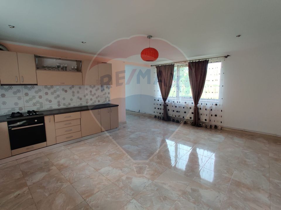 4 room House / Villa for sale