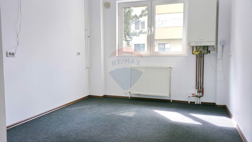 55sq.m Commercial Space for rent, Judetean area