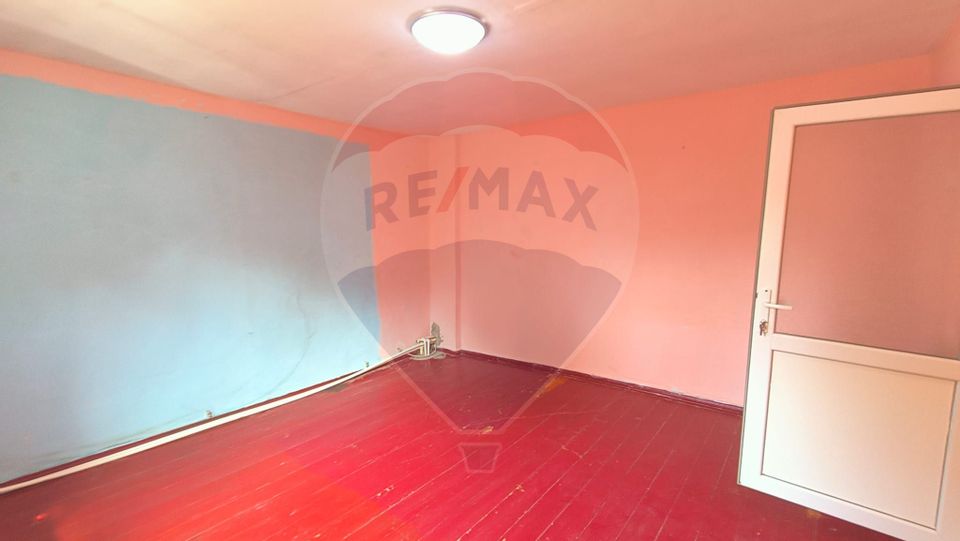 Casă cu teren de vânzare în zona Nord-Est Galați