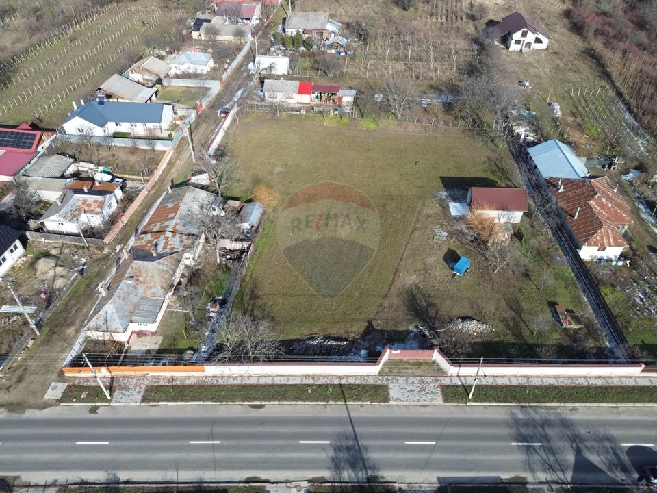 Land 3,700sqm Satu Nou (Panciu) / Strada Grivita