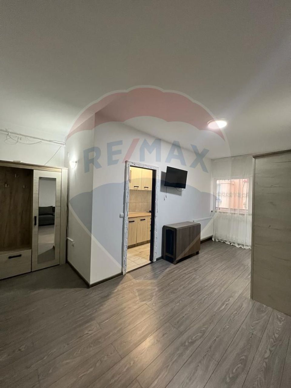 Apartament cu o cameră de închiriat