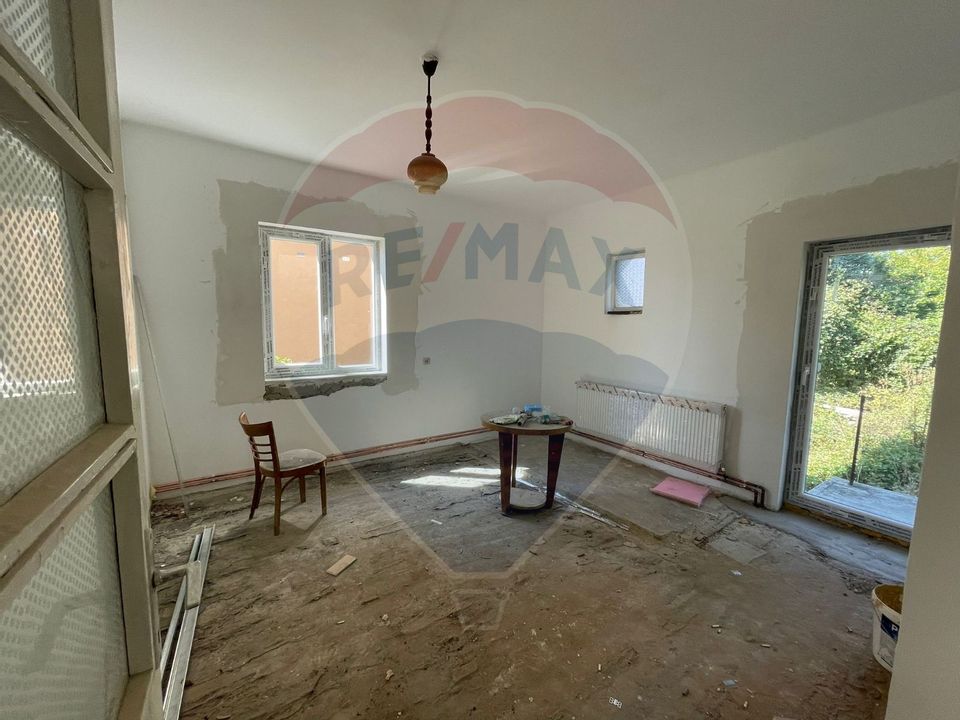 Casă spațioasă cu potențial investitional în zona Ultracentrala Turda