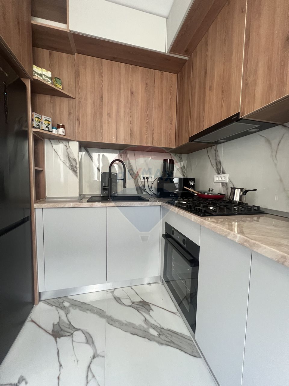 Apartament cu 3 camere de închiriat LUX TOMIS PLUS CONSTANTA