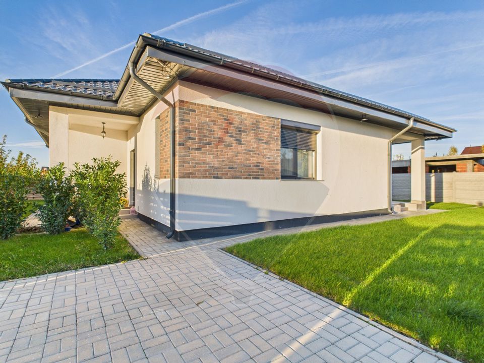 Vilă de vânzare cu 4 camere, frumos mobilata si 500mp teren, Corbeanca