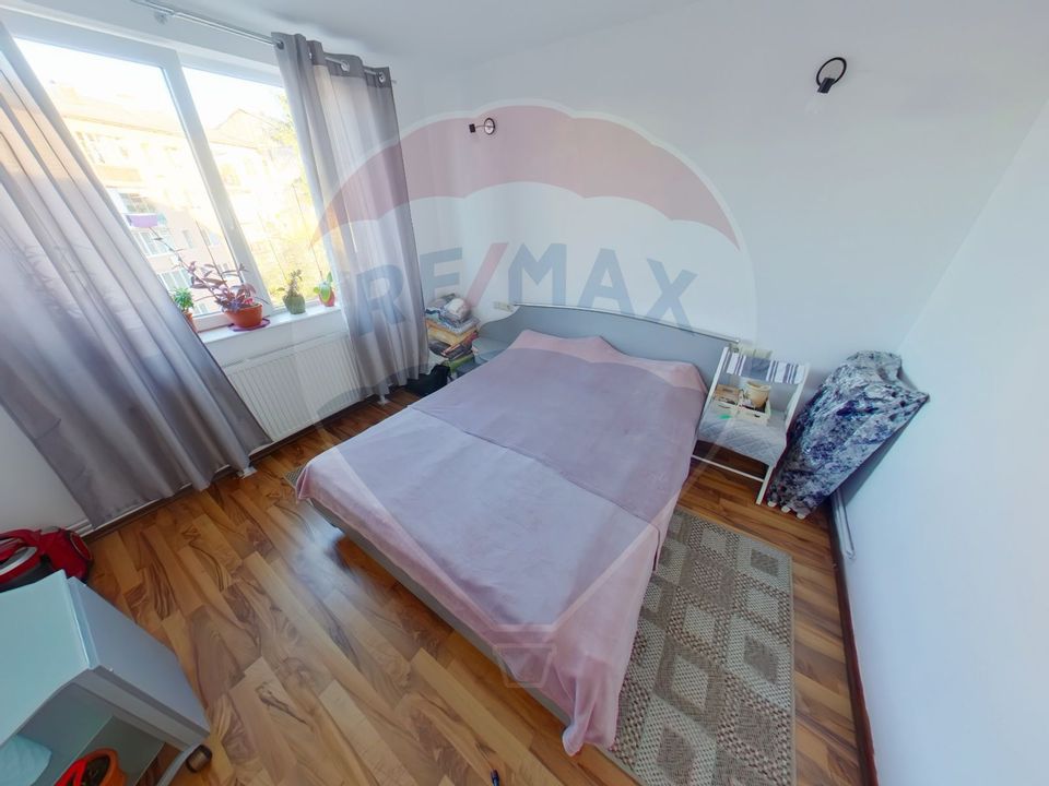 Apartament cu 2 camere de vânzare, Bld. Independenței