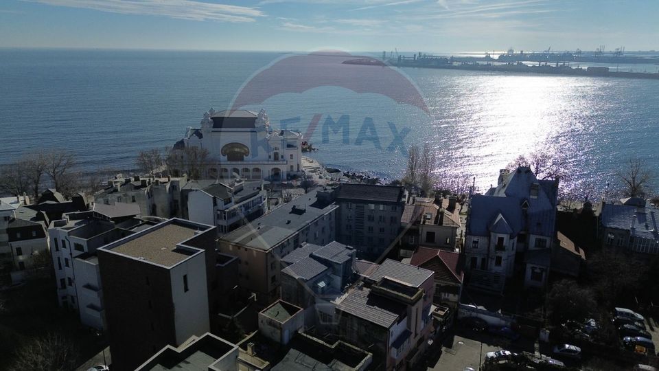 Vila de vanzare in zona peninsulara Constanta