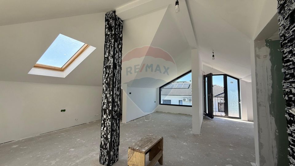 4 room House / Villa for sale, Est area