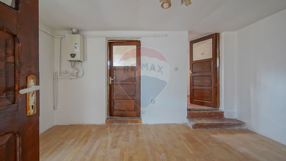 Casă cu 5 camere de vânzare Sacele cartier Satulung