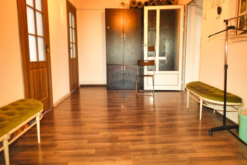 125sq.m Office Space for rent, Pacurari area