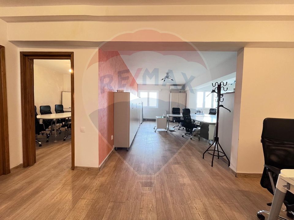 Office space - 108sqm - for rent in Vitan Mall area