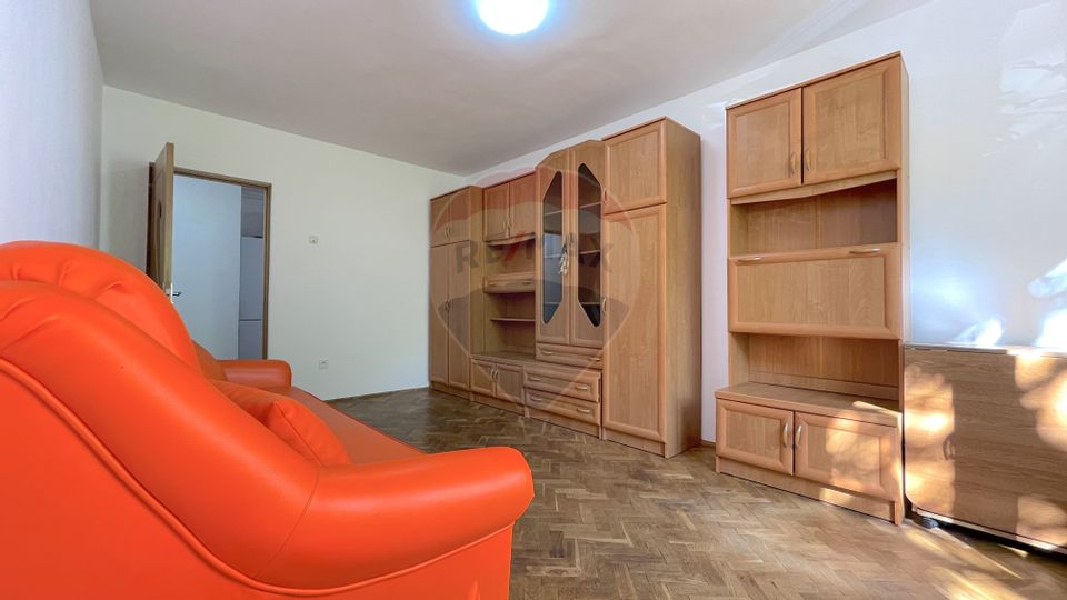 Apartament Cu 3 camere De Inchiriat în Zona Astra, Str. Apollo