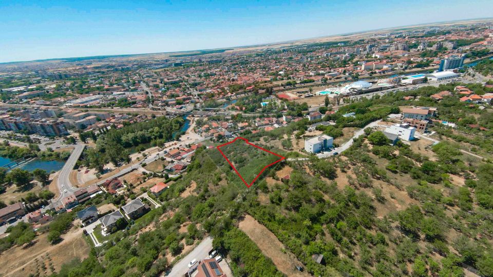 De vânzare Teren în Oradea, cu panoramă, 4506 mp, zona Dealuri