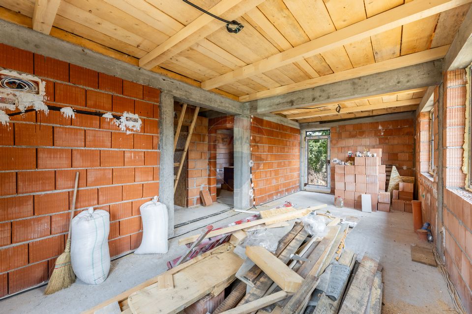 Casă cu 3 camere la rosu, in Vladimirescu  de vanzare