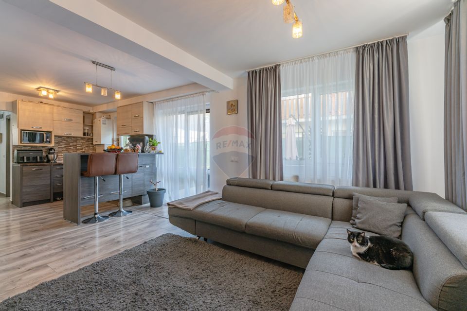 Rezervat - Casa tip duplex cu 3 camere in complex Liziera Brasov