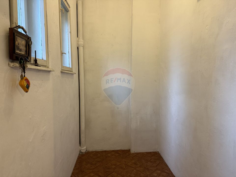 De Vânzare: Apartament 2 camere, decomandat – Calea Turzii